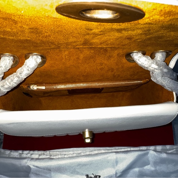 NWT Coach Madison Shoulder Bag Quilting in Chalk/Brass Hardware/Chain/Turnlock - Picture 7 of 16